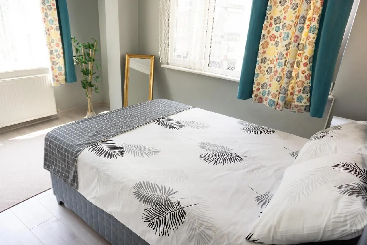 Platine Apartments Istambul 0*,
